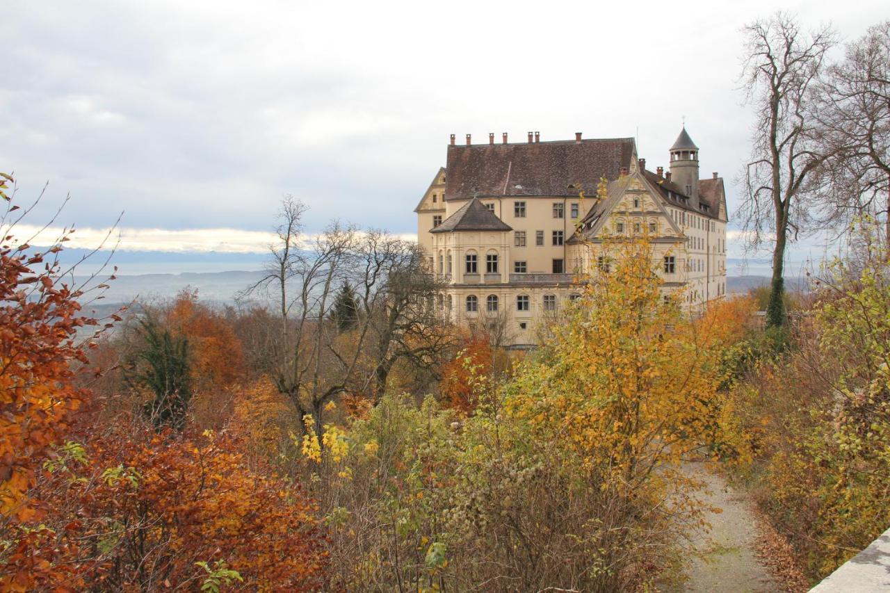 Ferienwohnung Am Schloss Heiligenborn Exterior foto